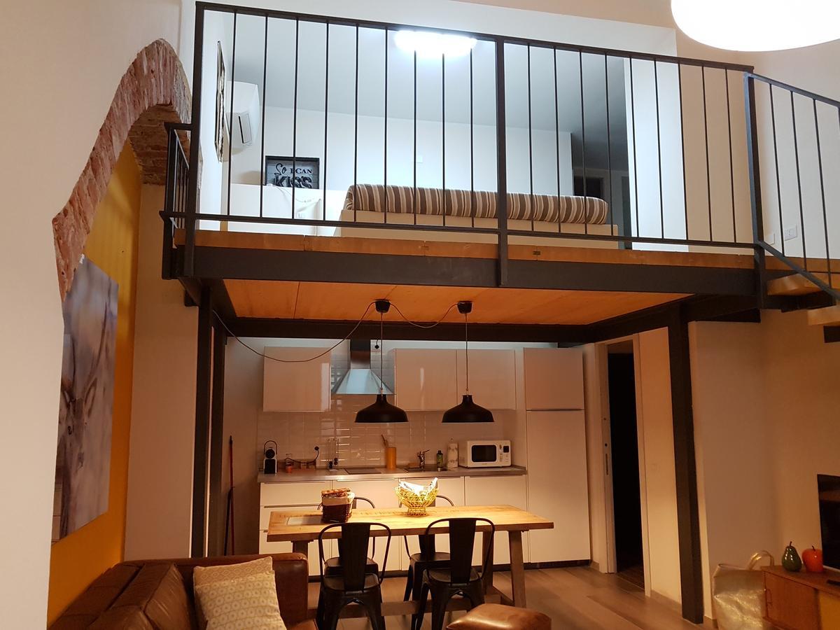 Domus Navigli Apartment Milan Bagian luar foto