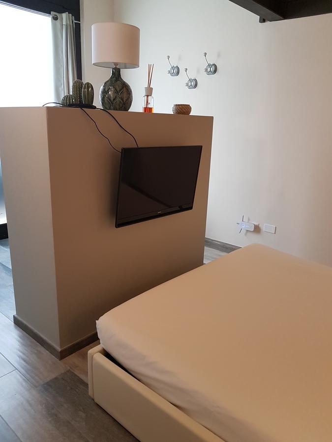 Domus Navigli Apartment Milan Bagian luar foto